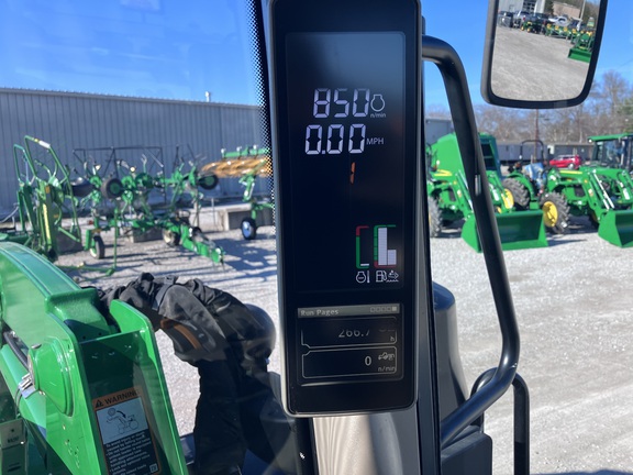 2023 John Deere 6120M