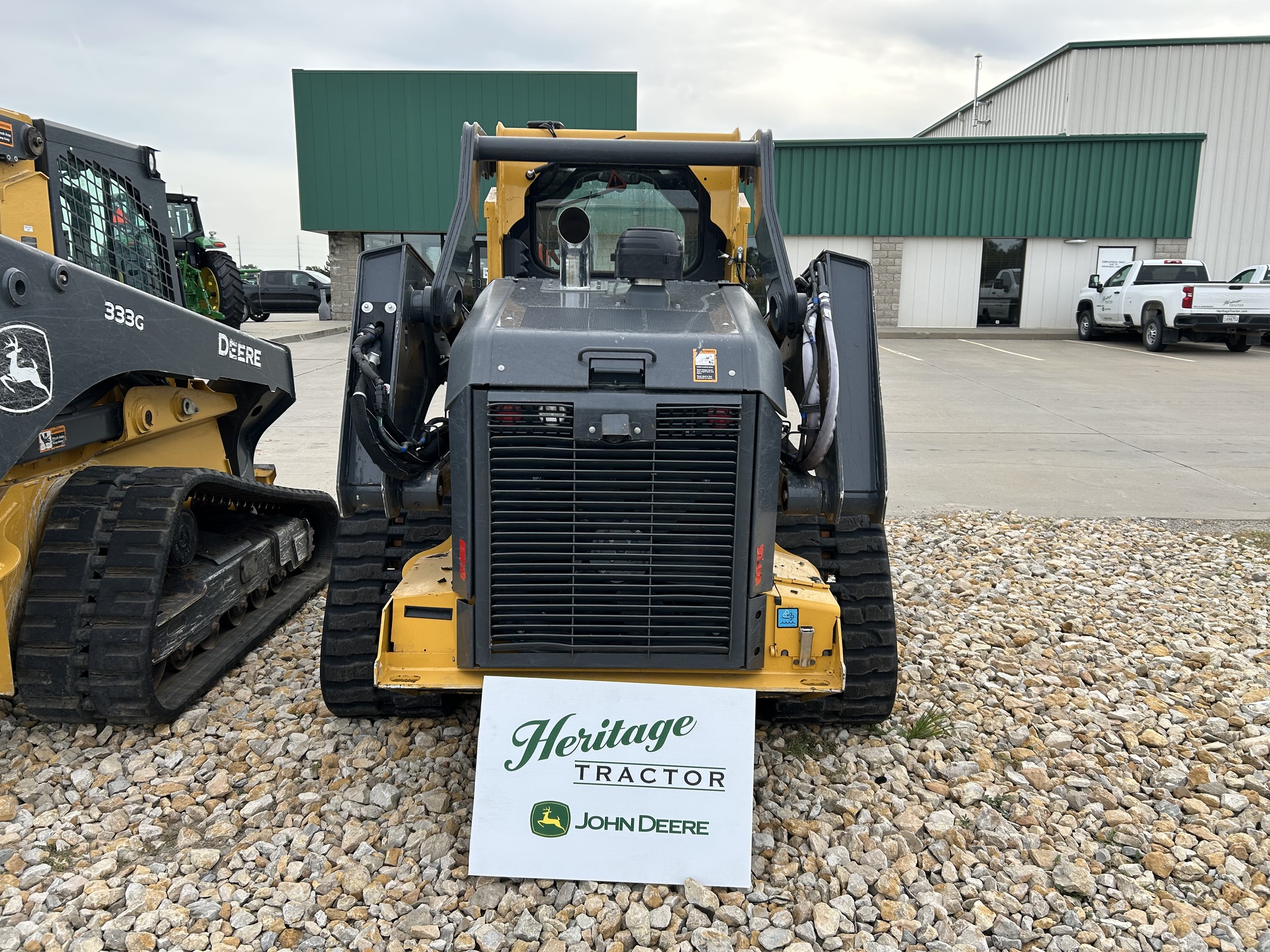  2023 John Deere 333G at Heritage Tractor in Topeka, KS