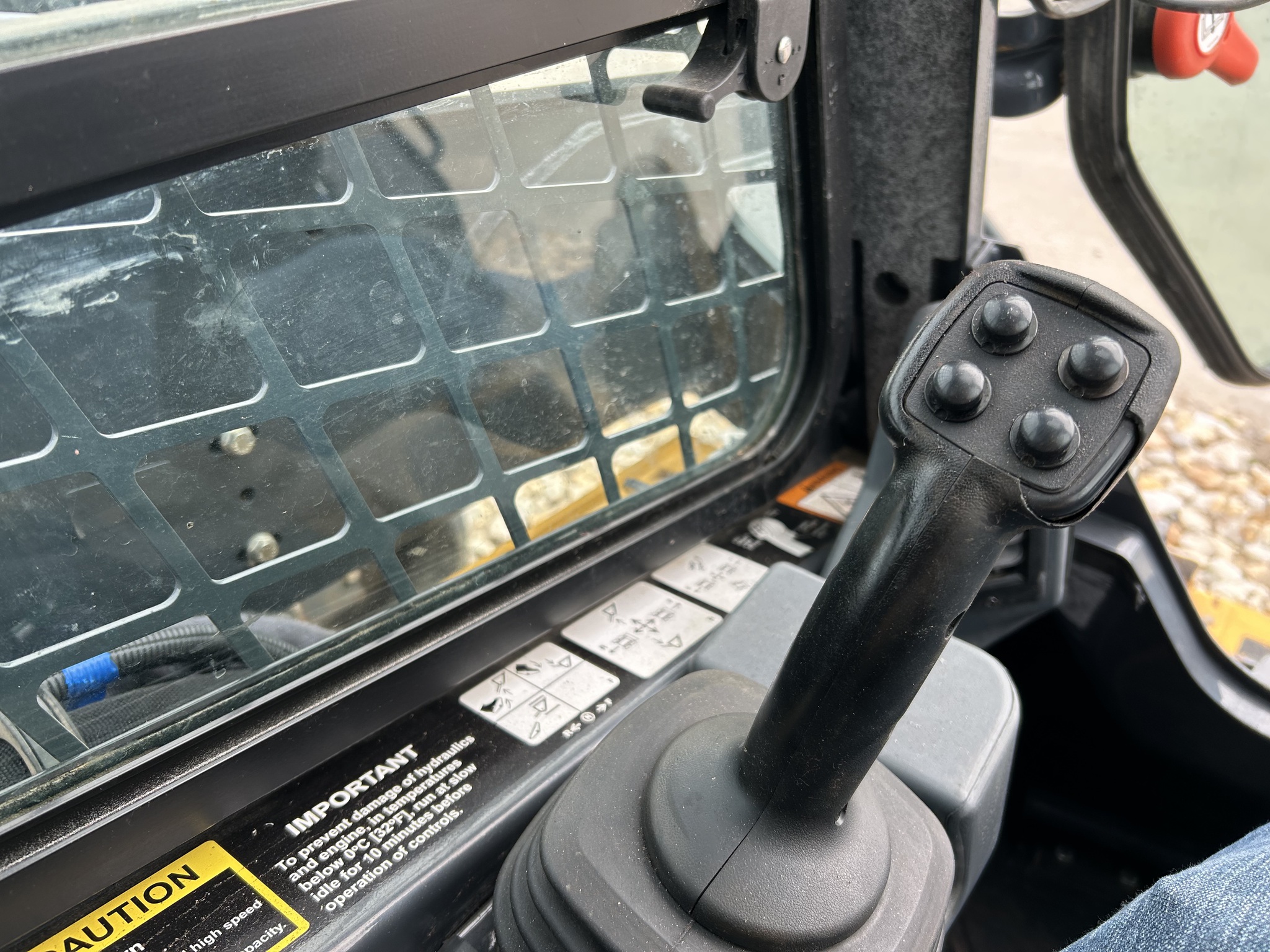  2023 John Deere 333G at Heritage Tractor in Topeka, KS
