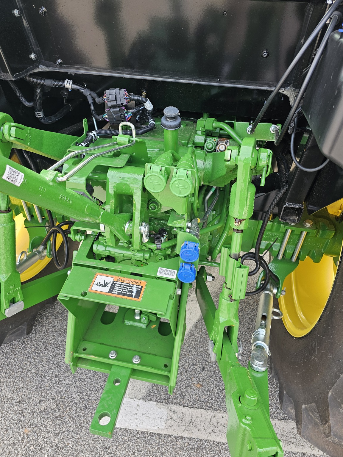 2025 John Deere 5060E Image 8