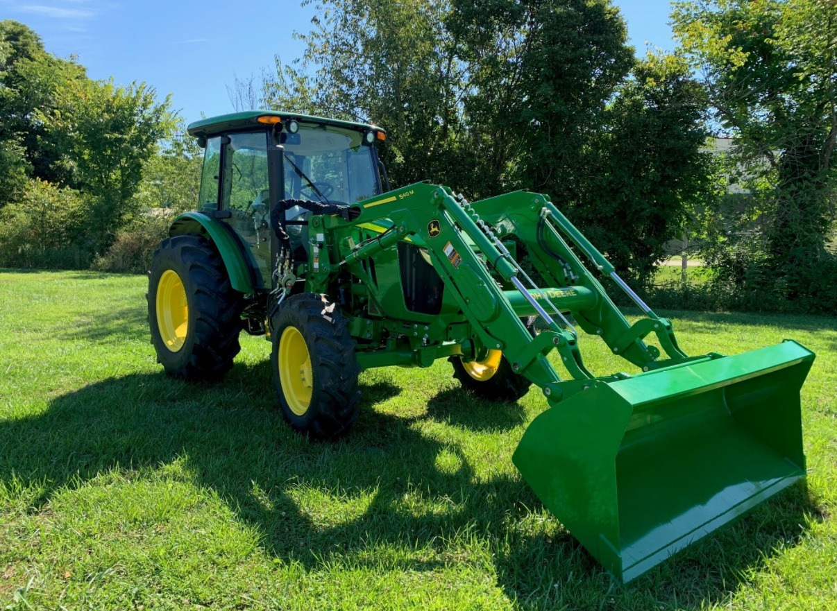 2025 John Deere 5100E Image 4