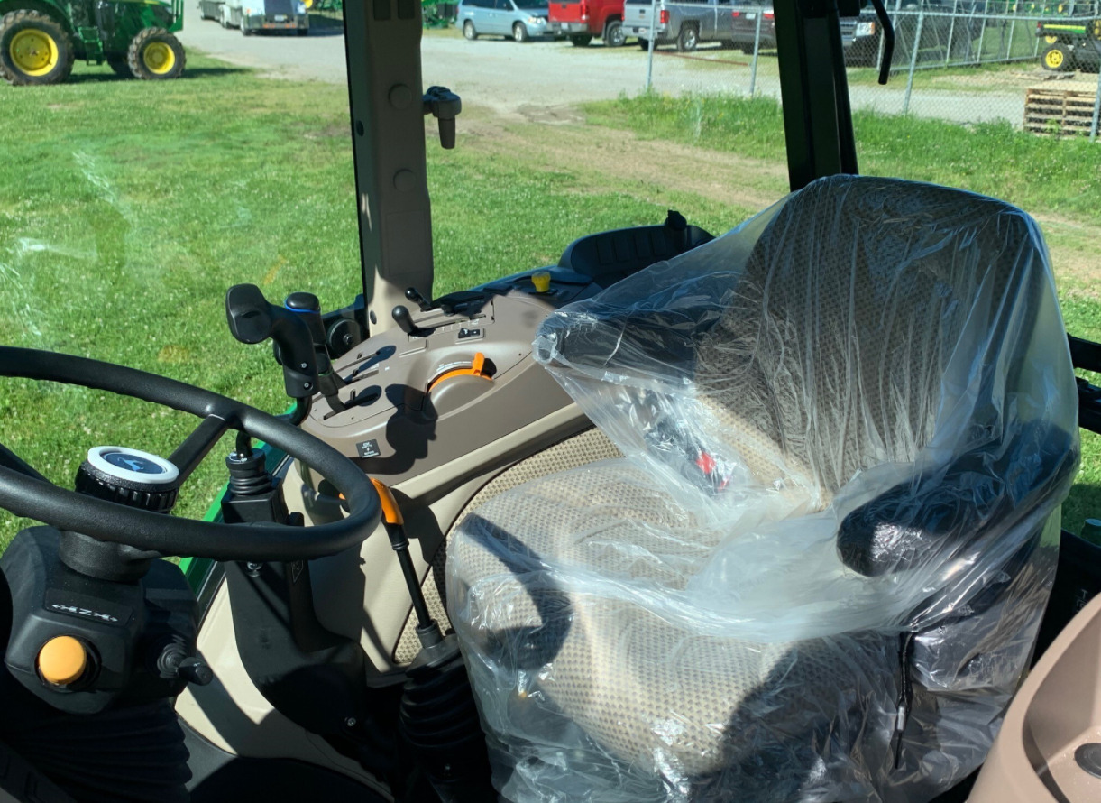 2025 John Deere 5100E Image 7