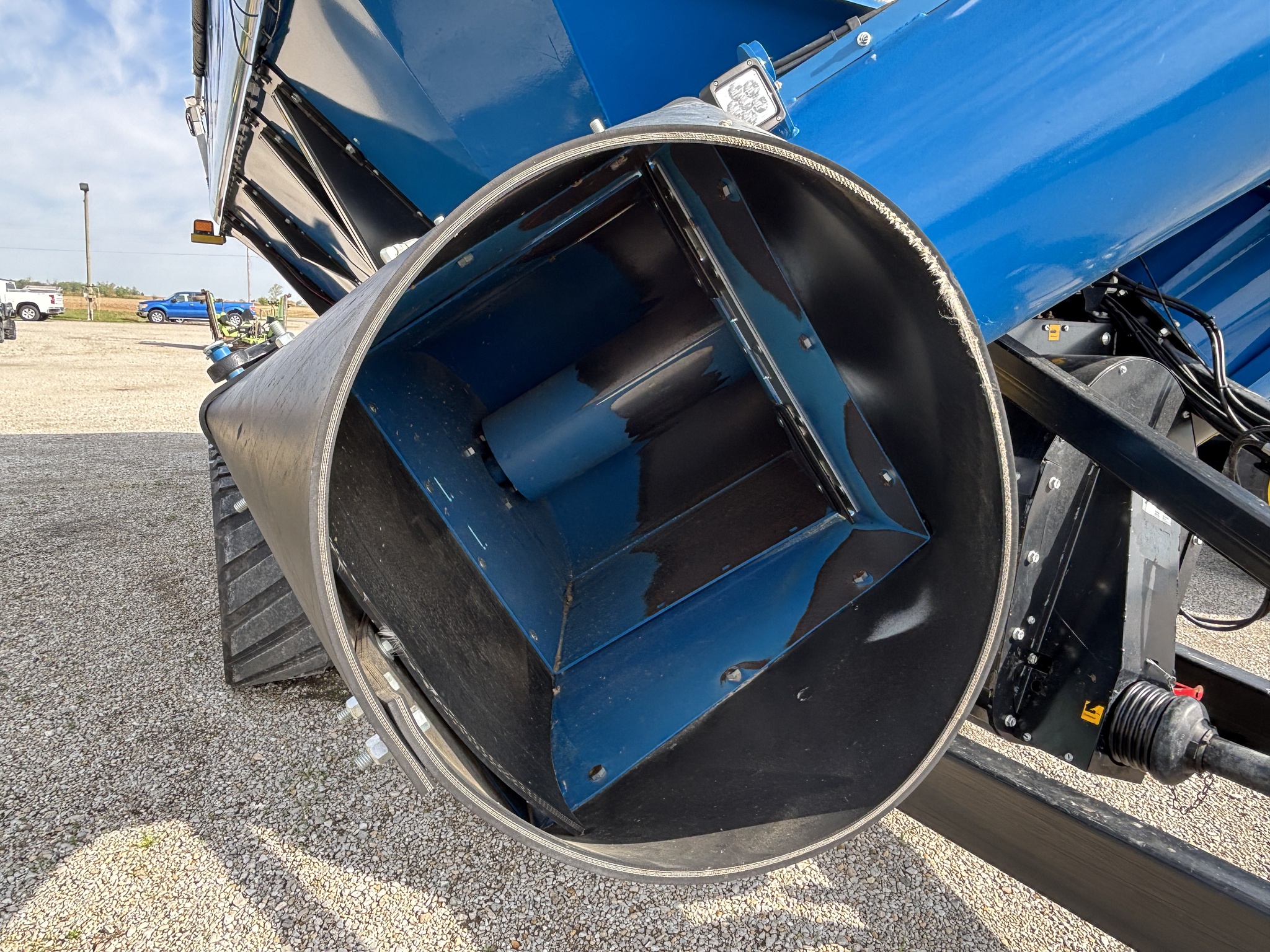 Used 2021 Kinze 1105 Grain Carts at Koenig Equipment in Greensburg, IN - PhotoXL20