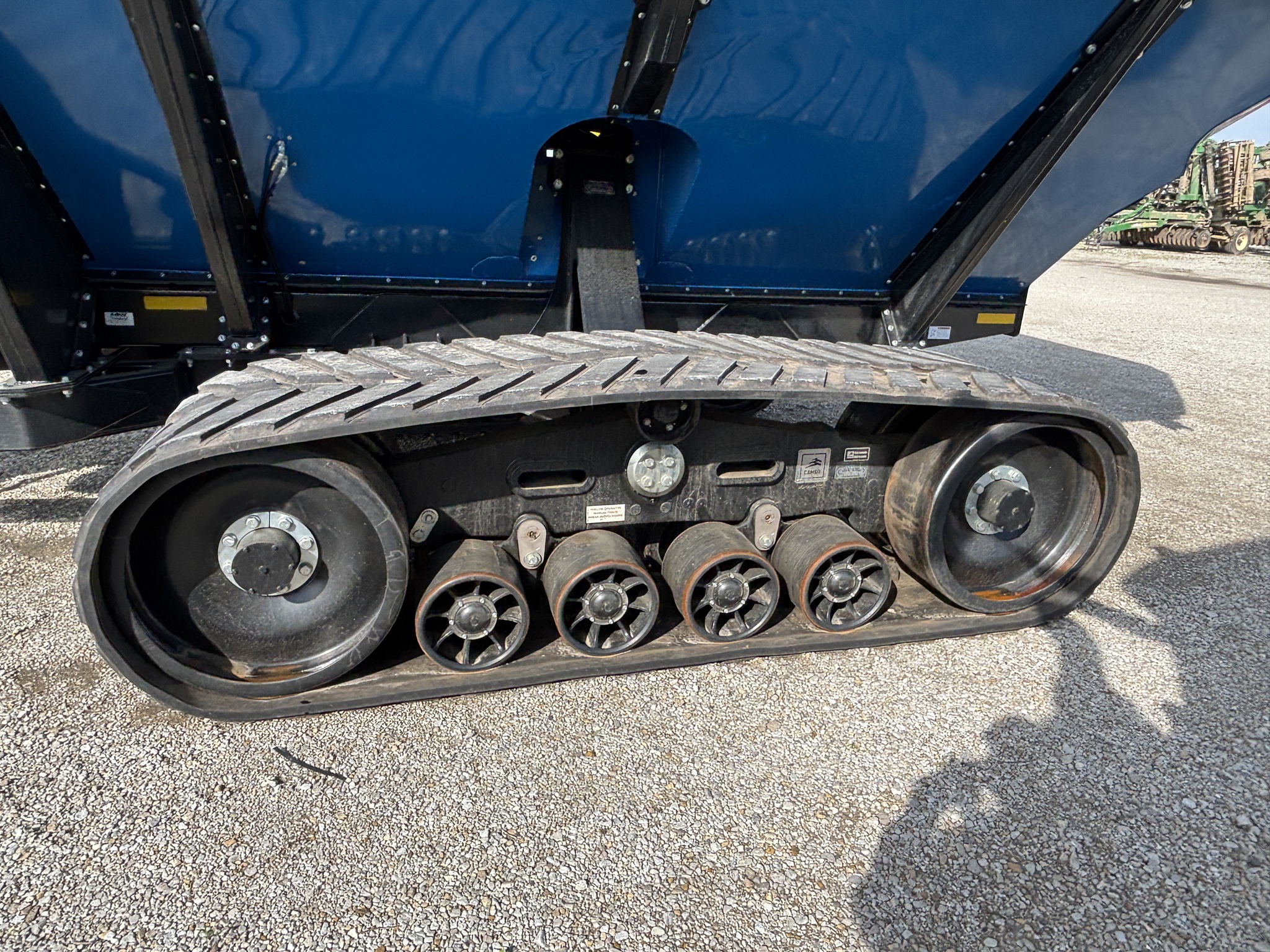 Used 2021 Kinze 1105 Grain Carts at Koenig Equipment in Greensburg, IN - PhotoXL12