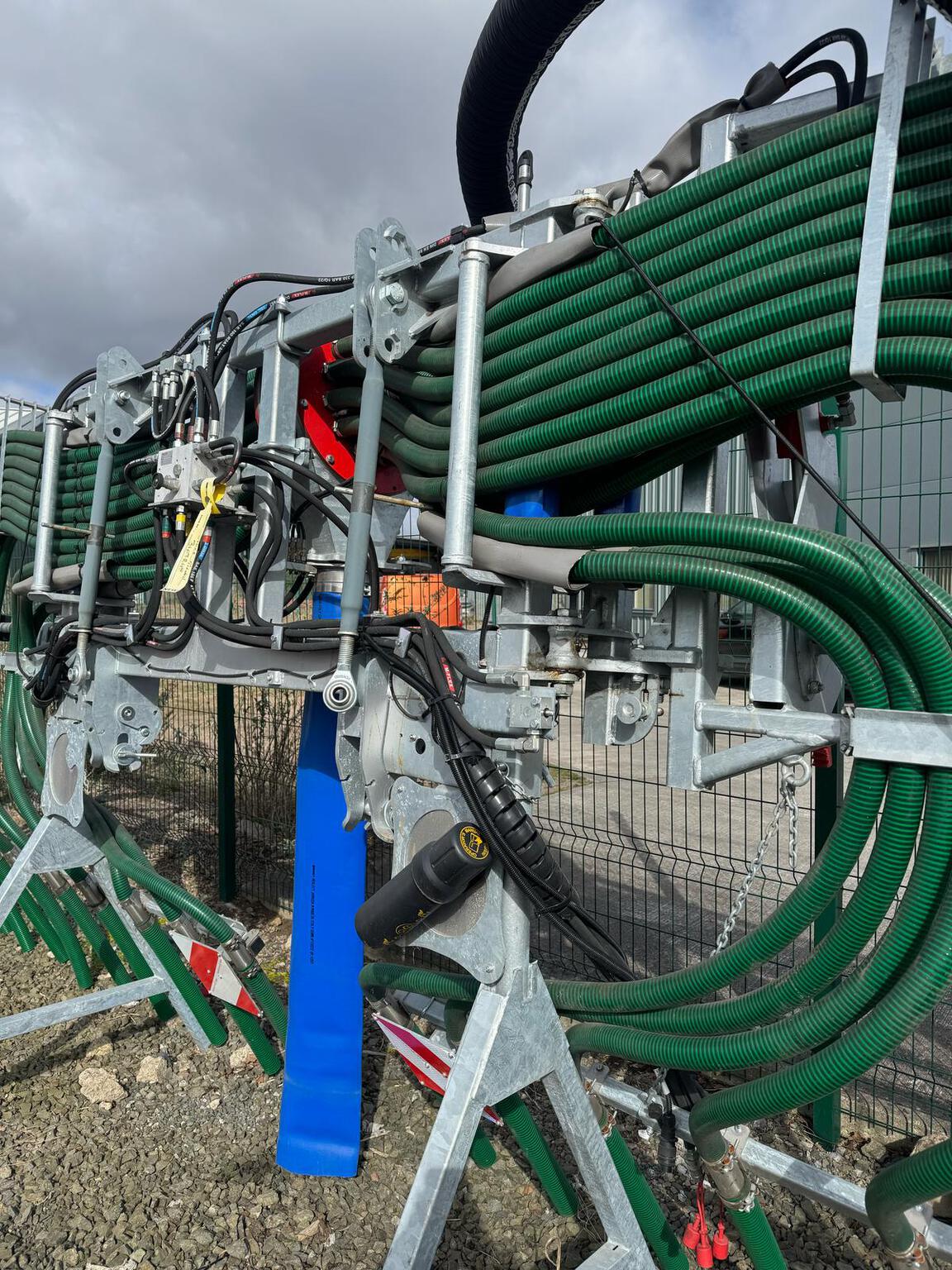 2023 Pichon 12M Dribble bar