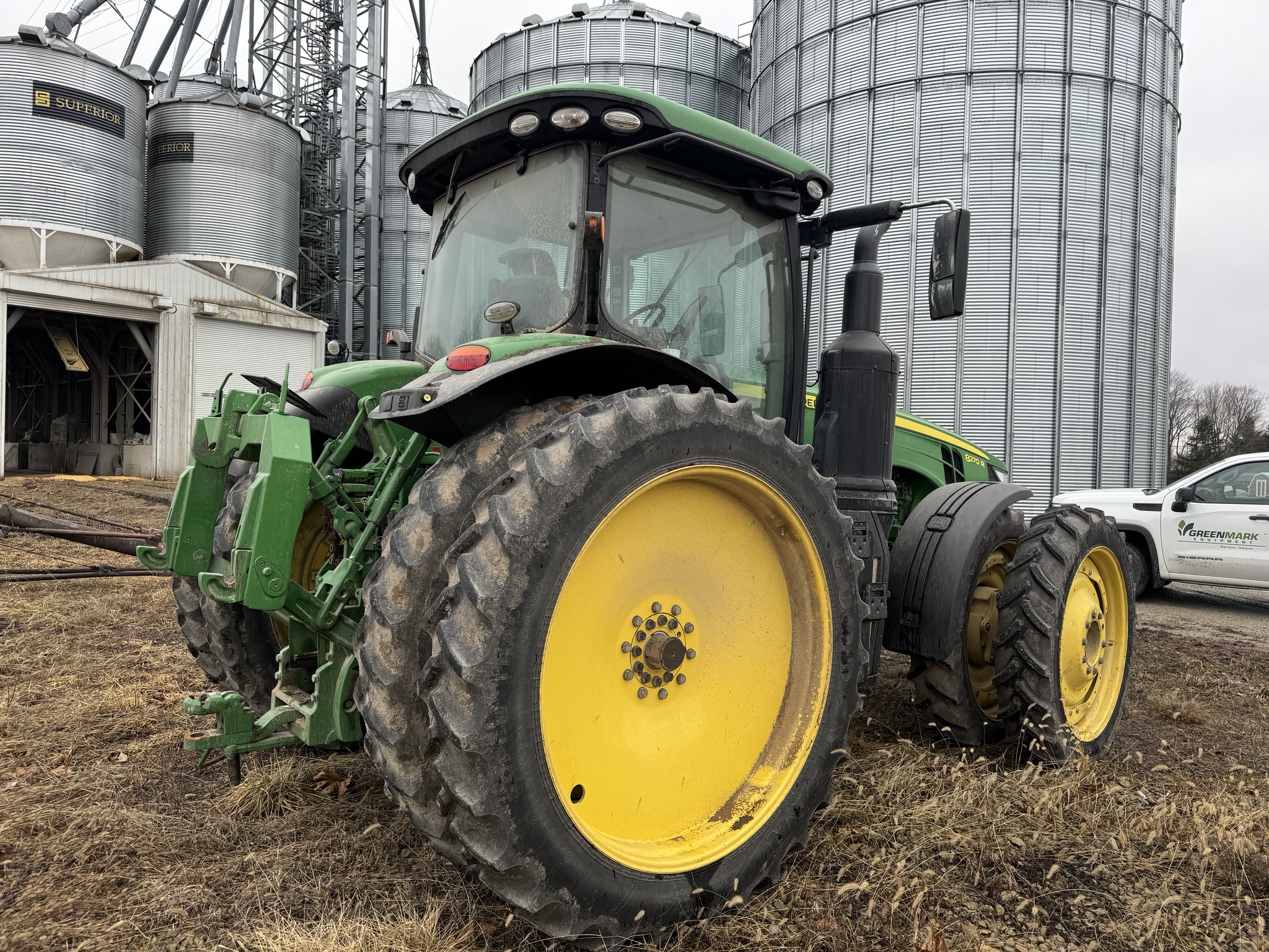 2017 John Deere 8270R Image 2