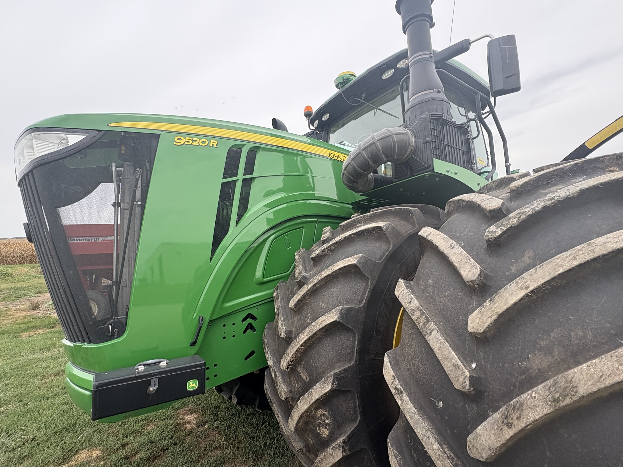  2021 John Deere 9520R at Heritage Tractor in Brimfield, IL