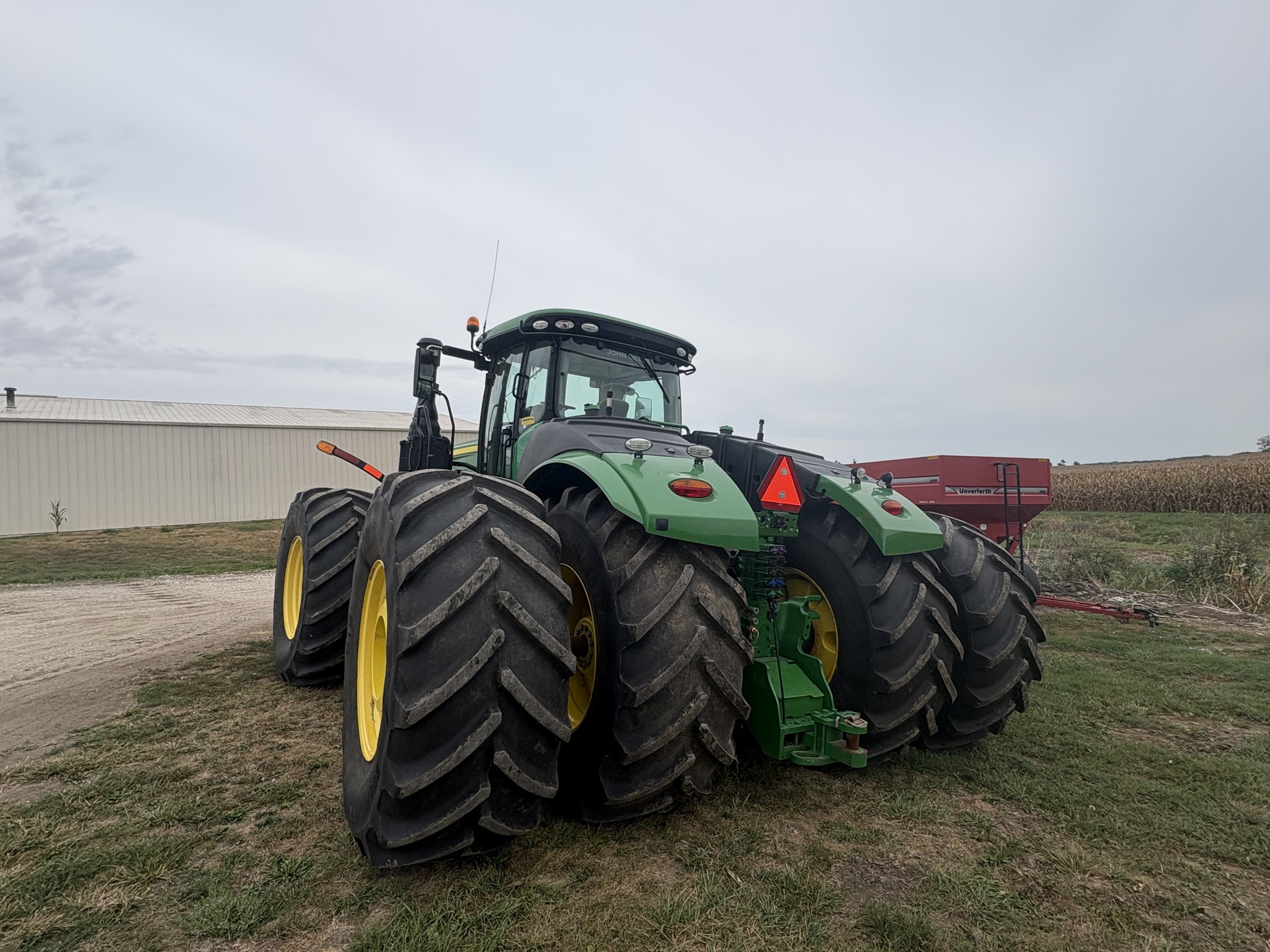  2021 John Deere 9520R at Heritage Tractor in Brimfield, IL