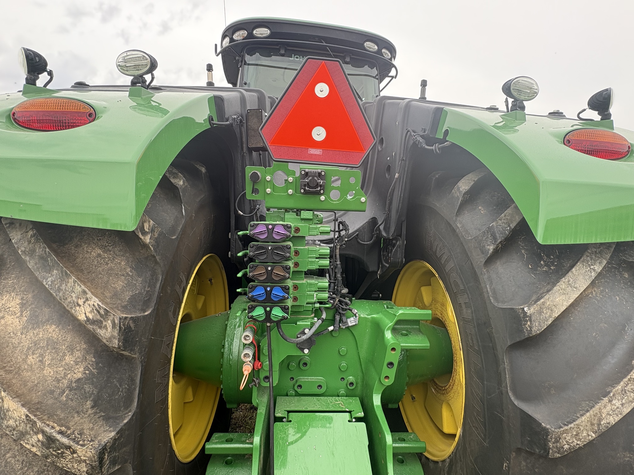  2021 John Deere 9520R at Heritage Tractor in Brimfield, IL