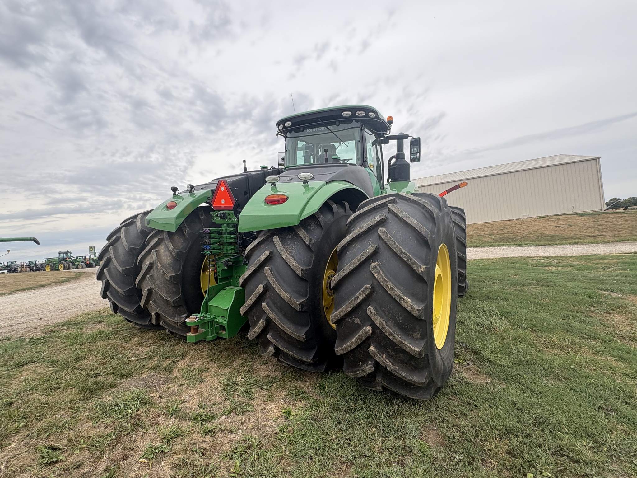  2021 John Deere 9520R at Heritage Tractor in Brimfield, IL