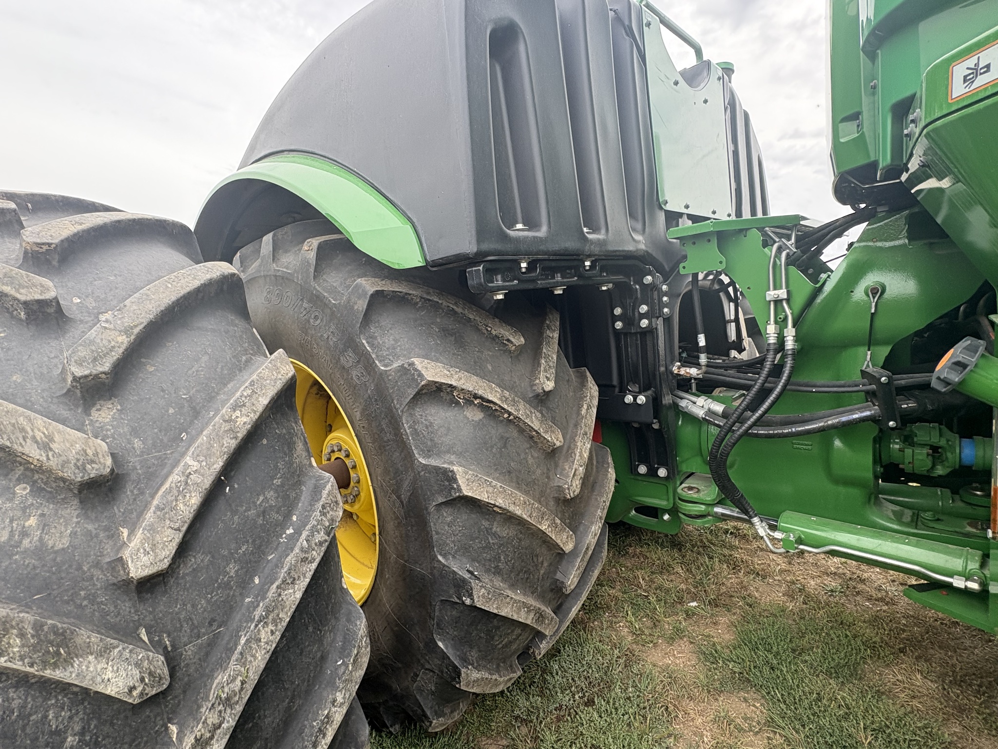  2021 John Deere 9520R at Heritage Tractor in Brimfield, IL