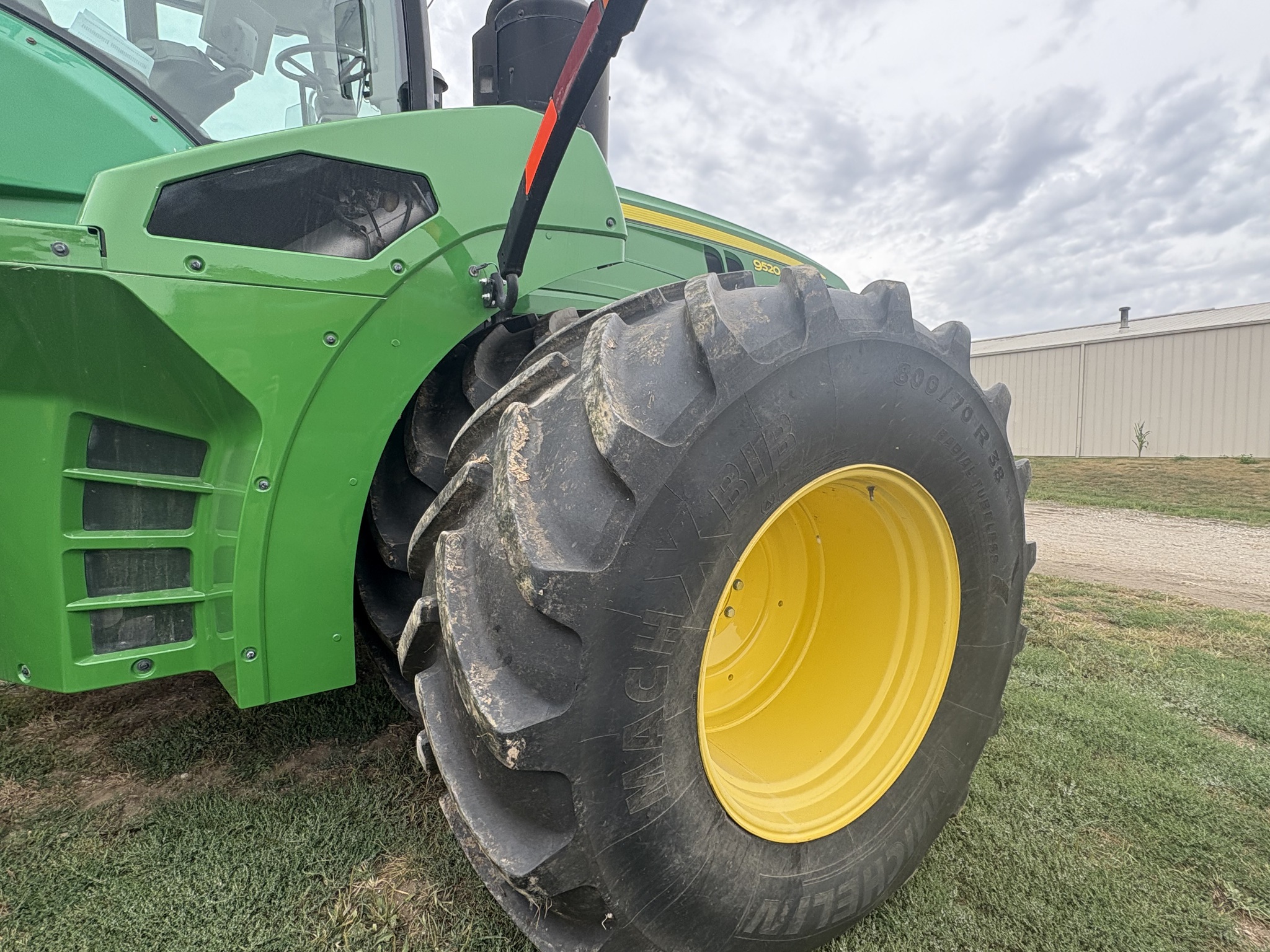  2021 John Deere 9520R at Heritage Tractor in Brimfield, IL