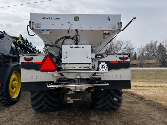 2024 John Deere 800R - Photo4