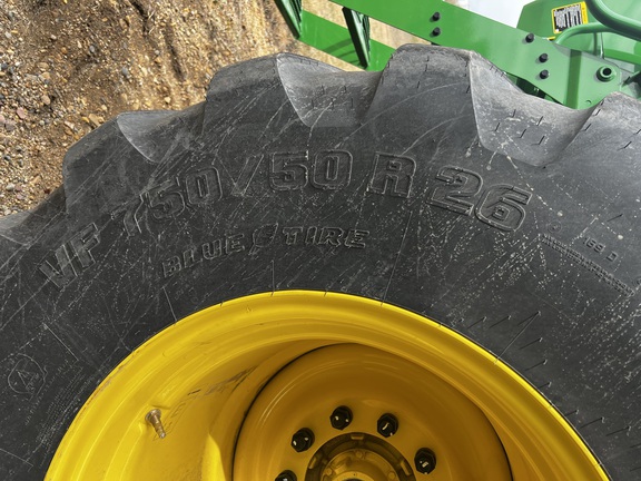 2024 John Deere 800R - Photo8