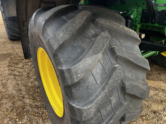 2024 John Deere 800R - Photo11