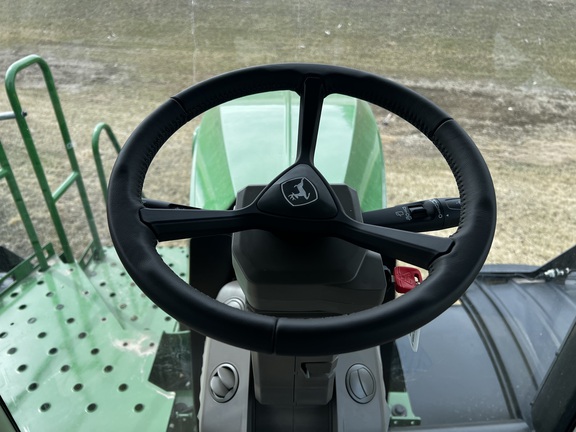 2024 John Deere 800R - Photo37