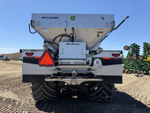2024 John Deere 800R - Photo4