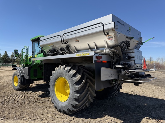 2024 John Deere 800R - Photo5