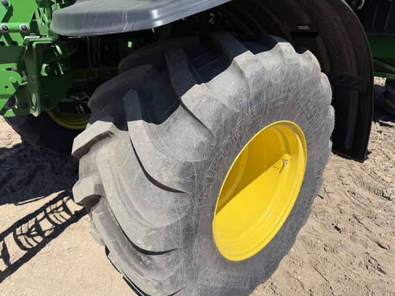 2024 John Deere 800R - Photo10