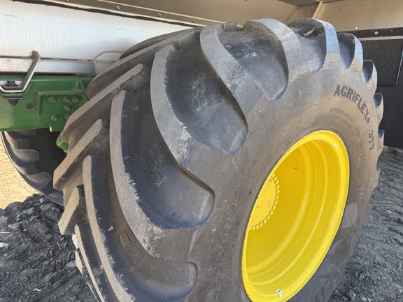 2024 John Deere 800R - Photo15