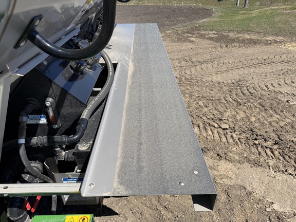 2024 John Deere 800R - Photo28