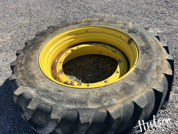 Photo of Firestone 620/70R46