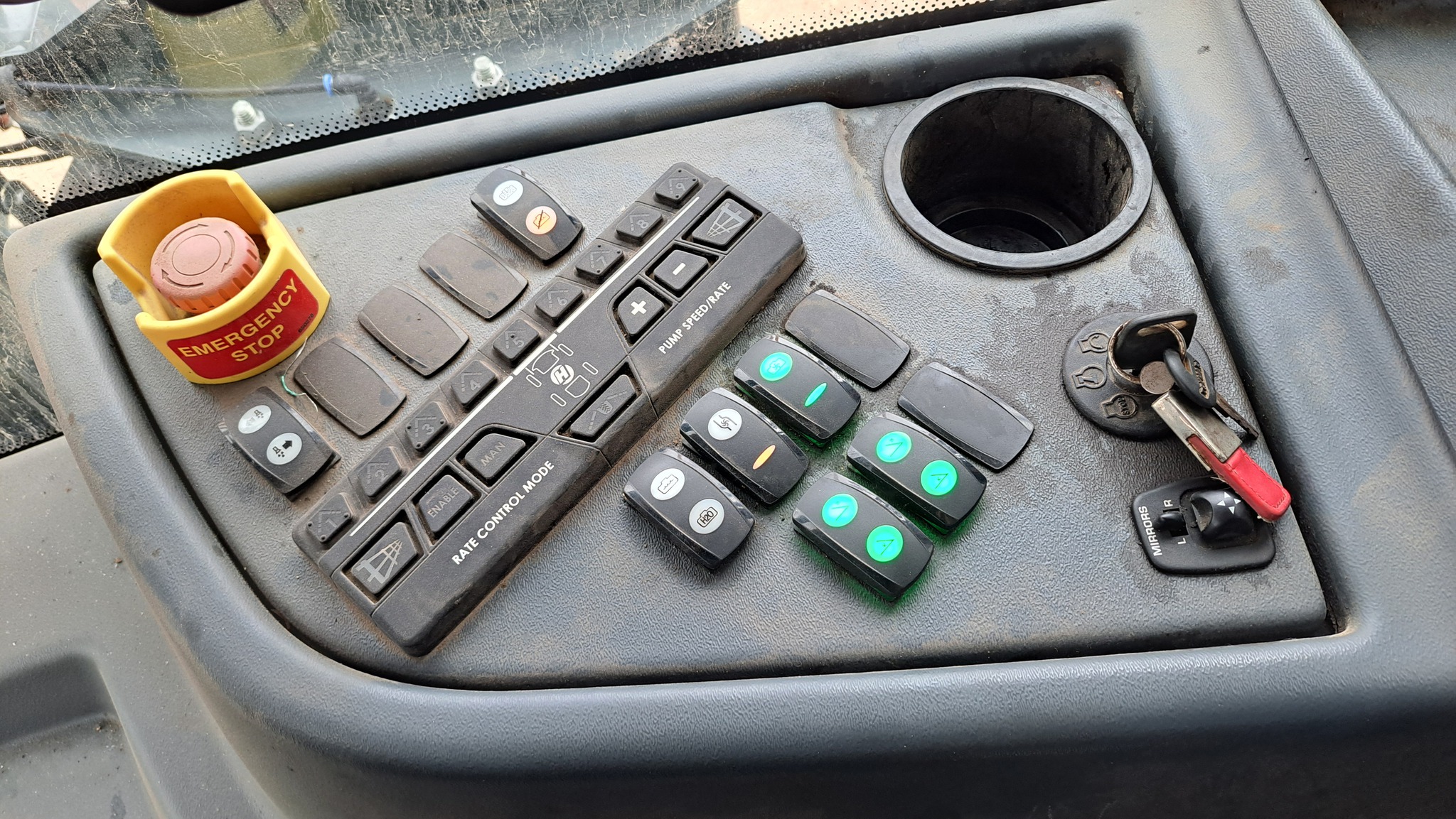 2019 Hagie STS12 at Heritage Tractor in Galesburg, IL