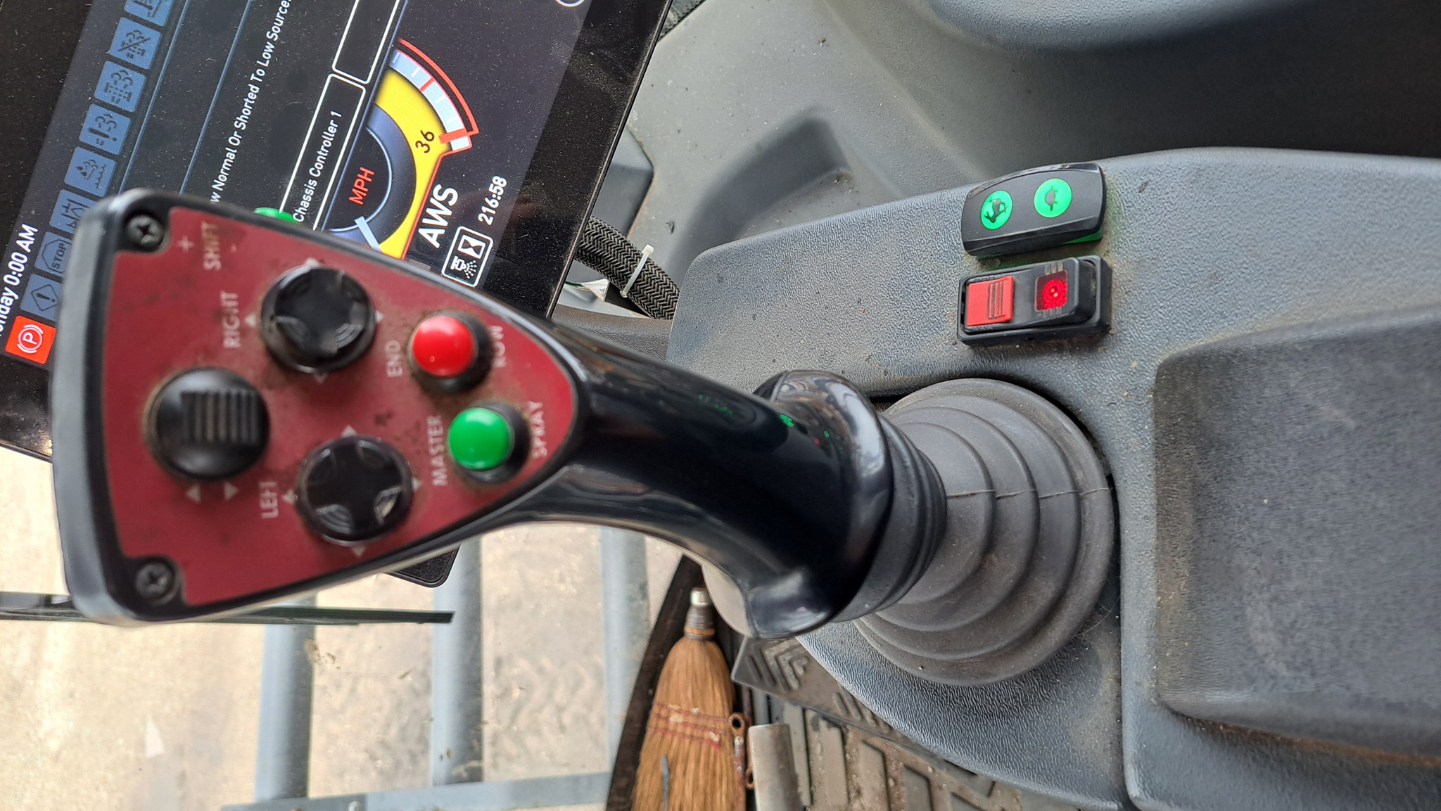  2019 Hagie STS12 at Heritage Tractor in Galesburg, IL