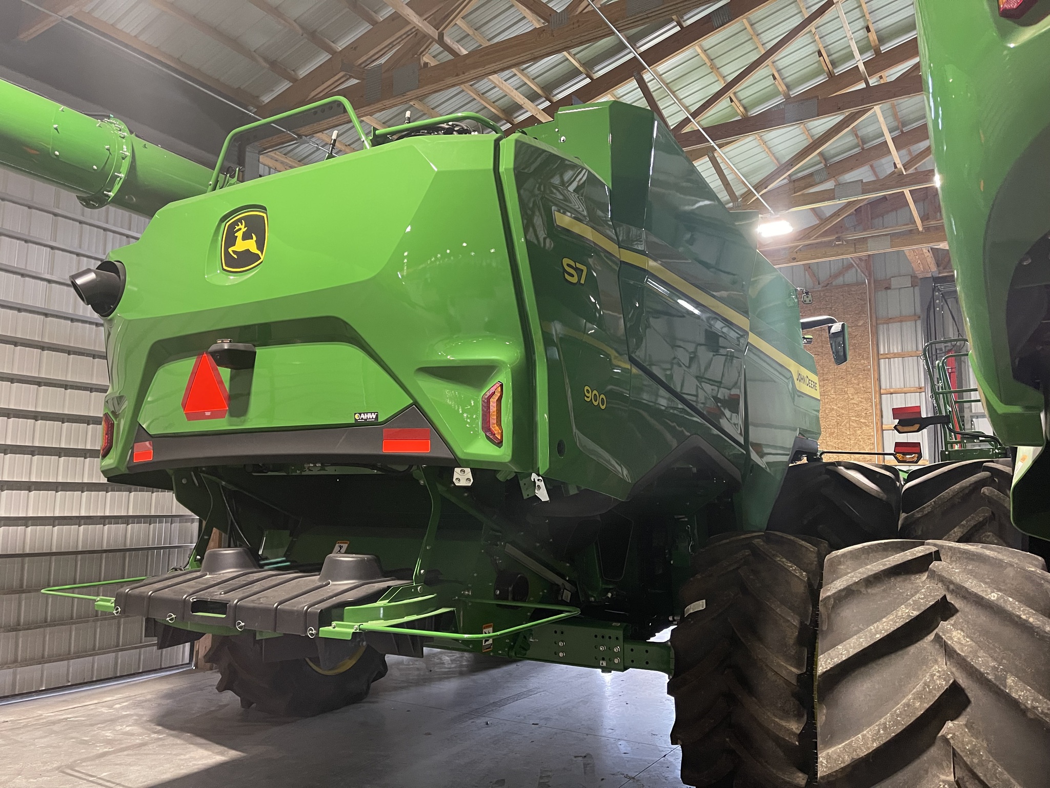 2025 John Deere S7 900 Image 4