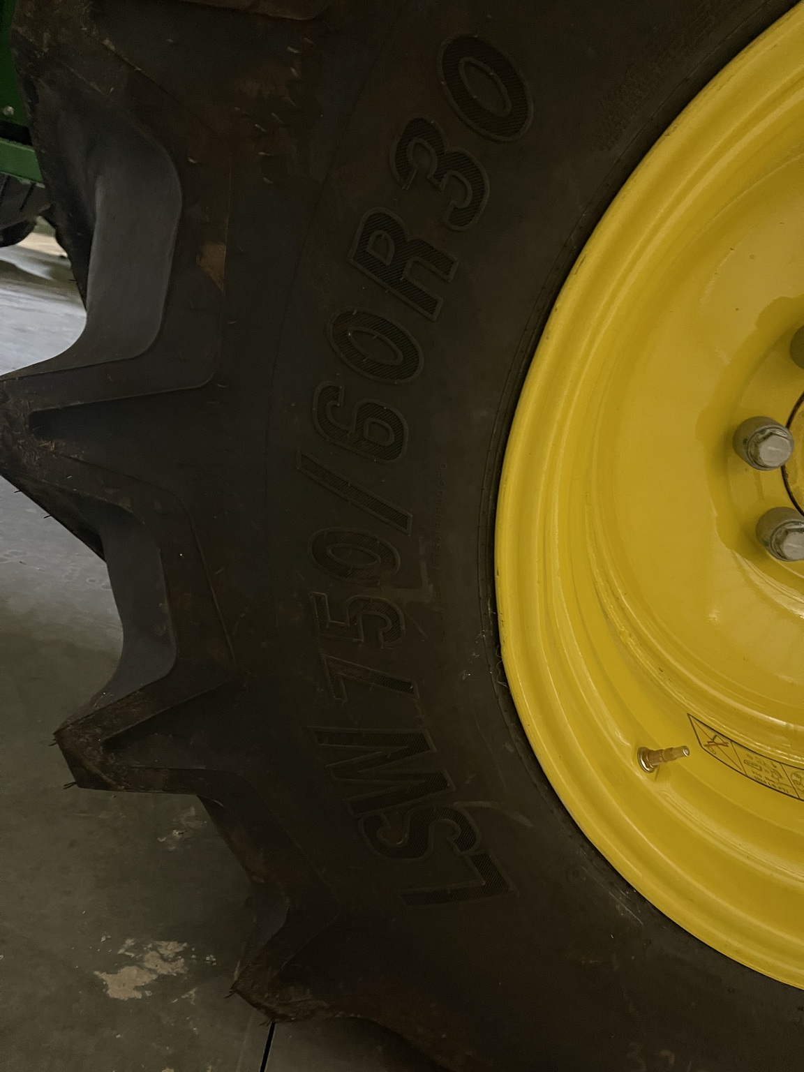 2025 John Deere S7 900 Image 8
