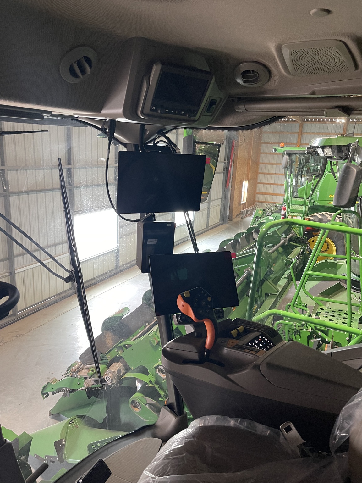 2025 John Deere S7 900 Image 11