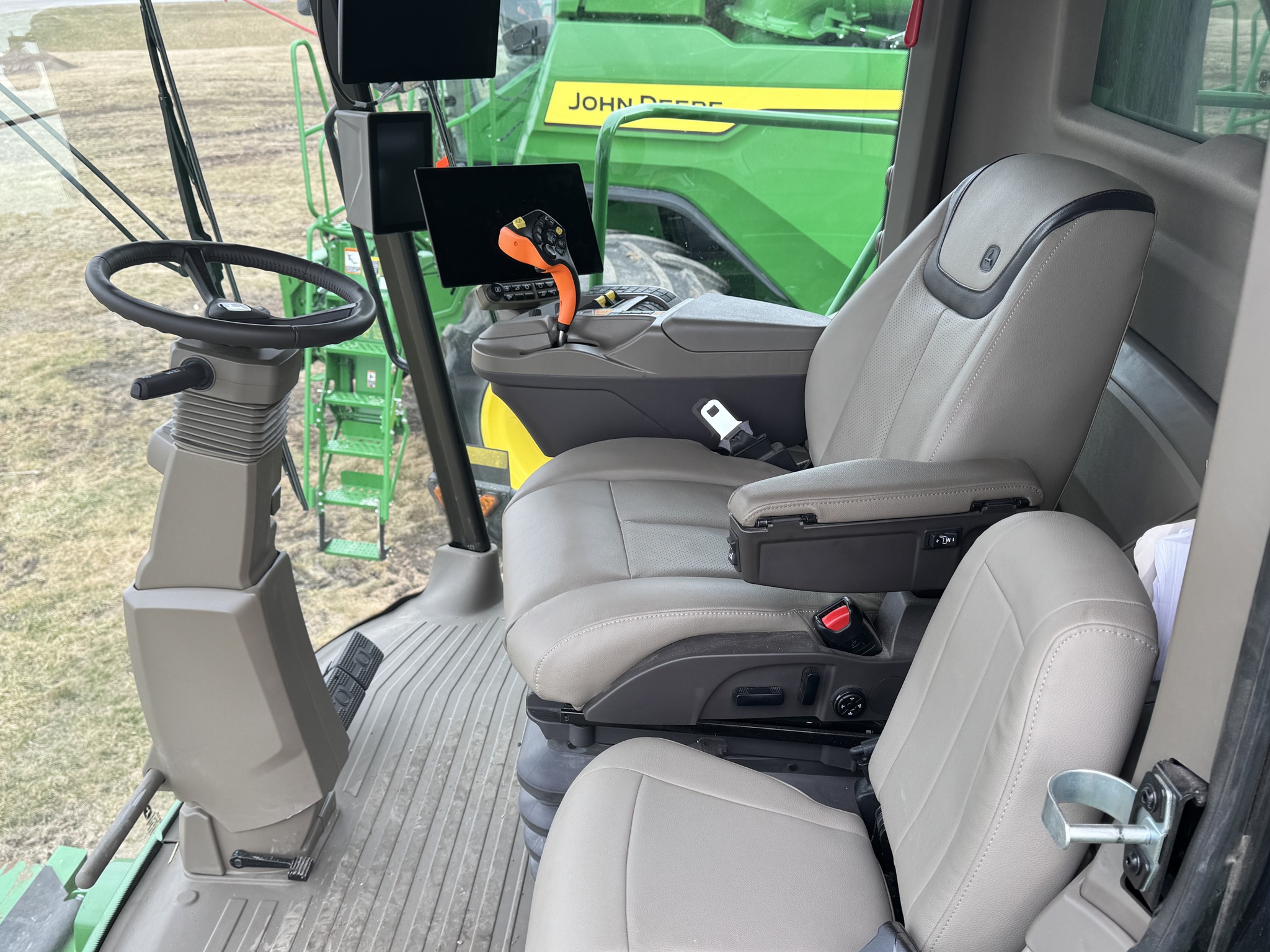 2025 John Deere S7 900 Image 7