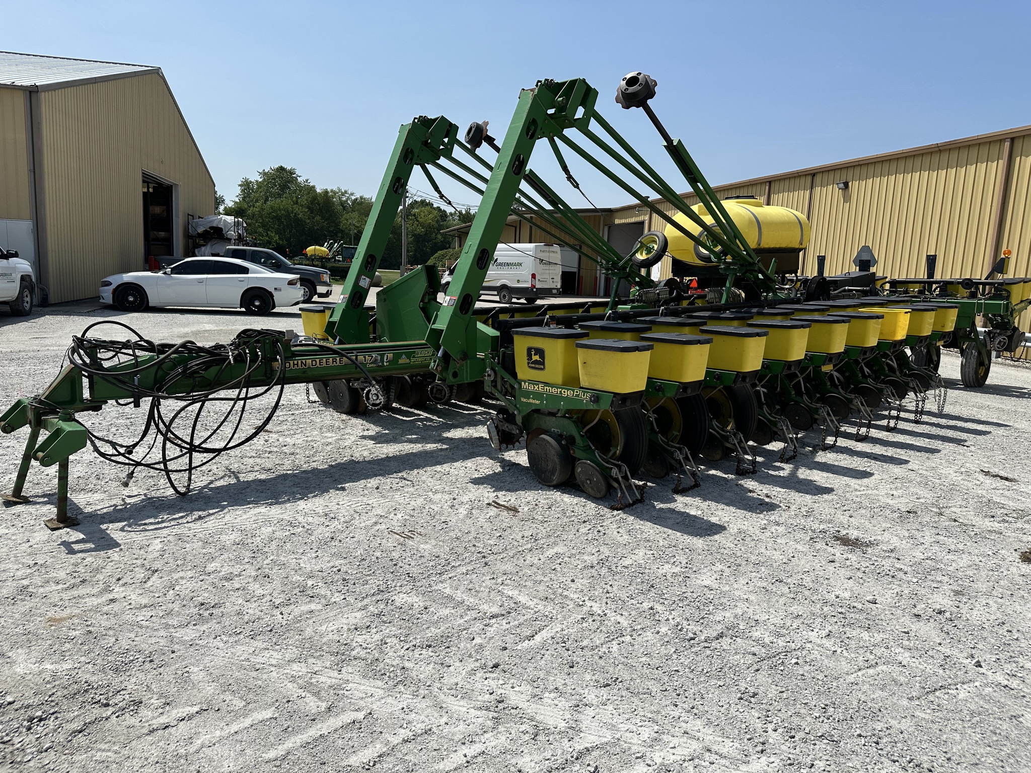 2000 John Deere 1770 Image 9