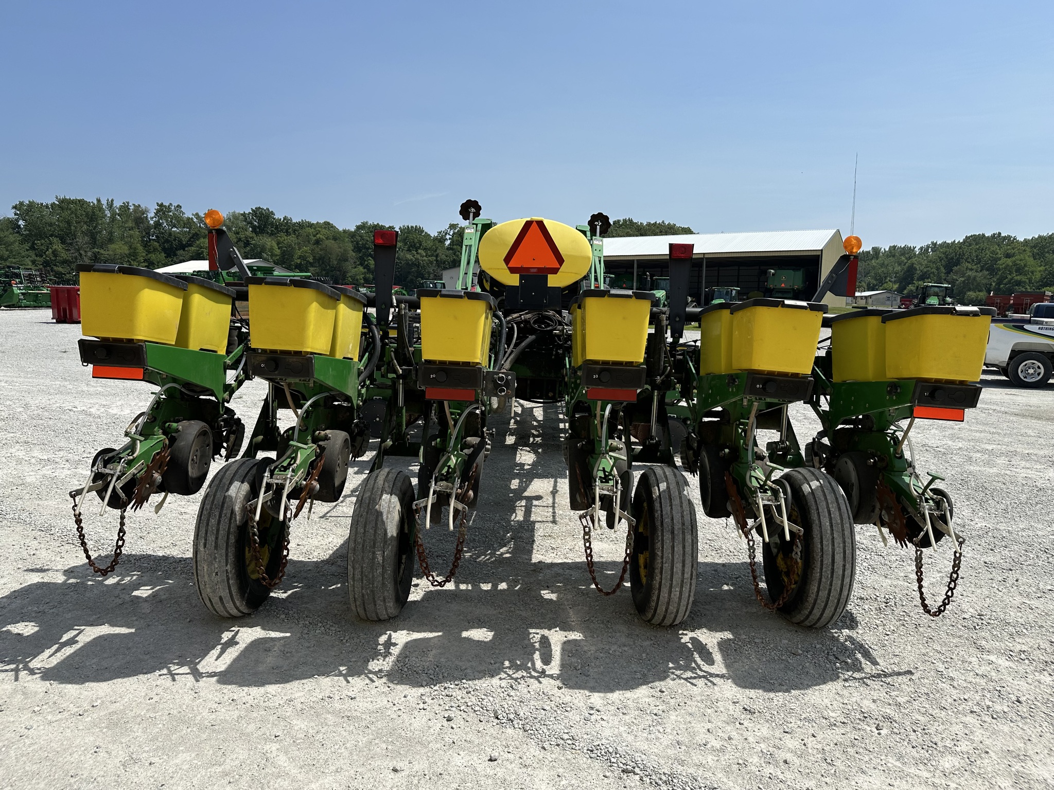 2000 John Deere 1770 Image 5