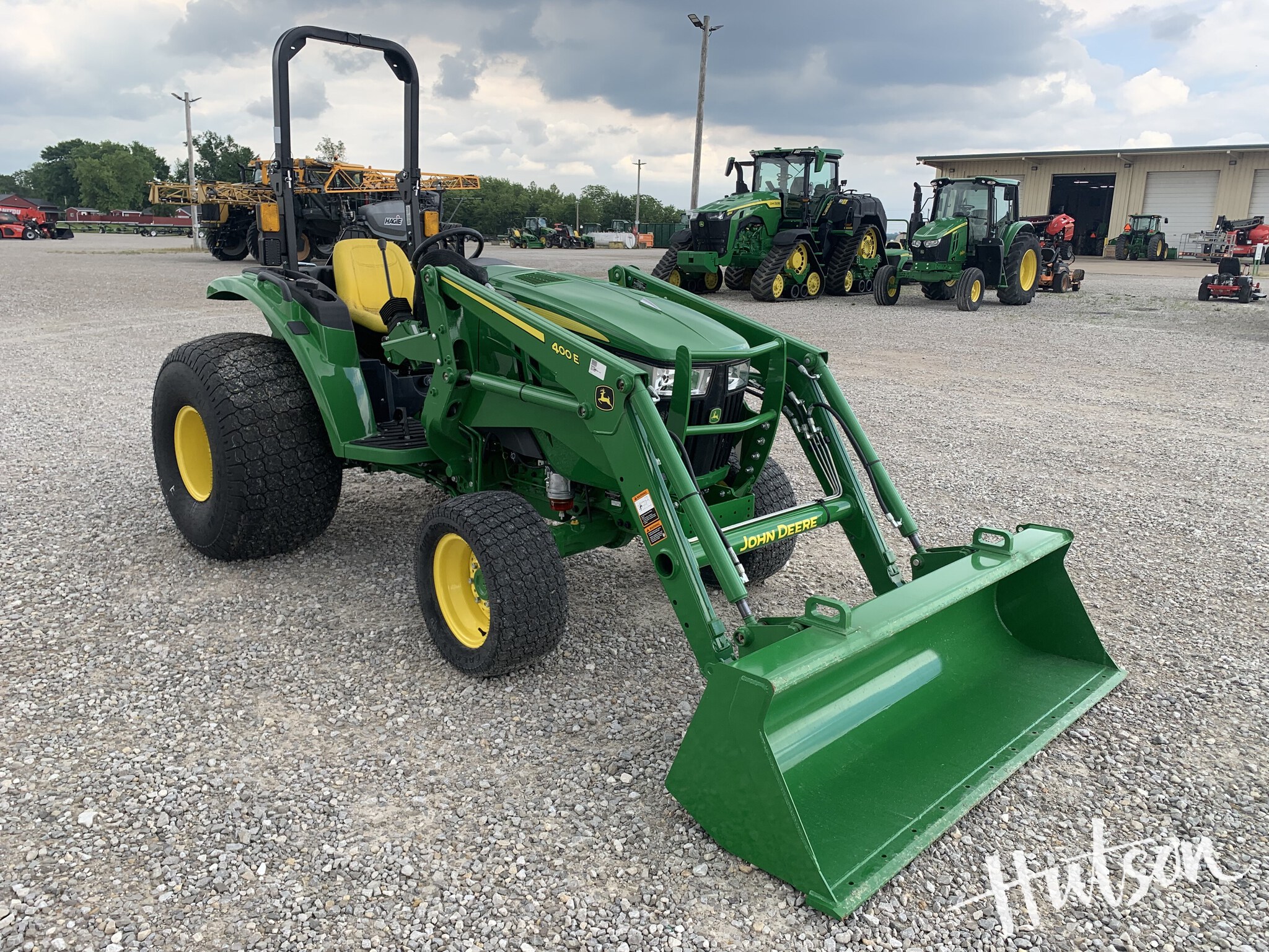 2024 John Deere 4052M