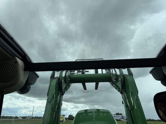 Used 2020 John Deere 5125R Utility Tractors at Horizon Ag & Turf in Edmonton West, AB - Photo8