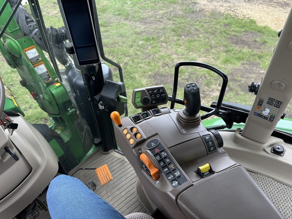 Used 2020 John Deere 5125R Utility Tractors at Horizon Ag & Turf in Edmonton West, AB - Photo7