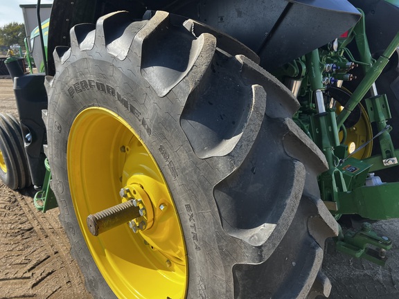 2024 John Deere 6155M - Photo14
