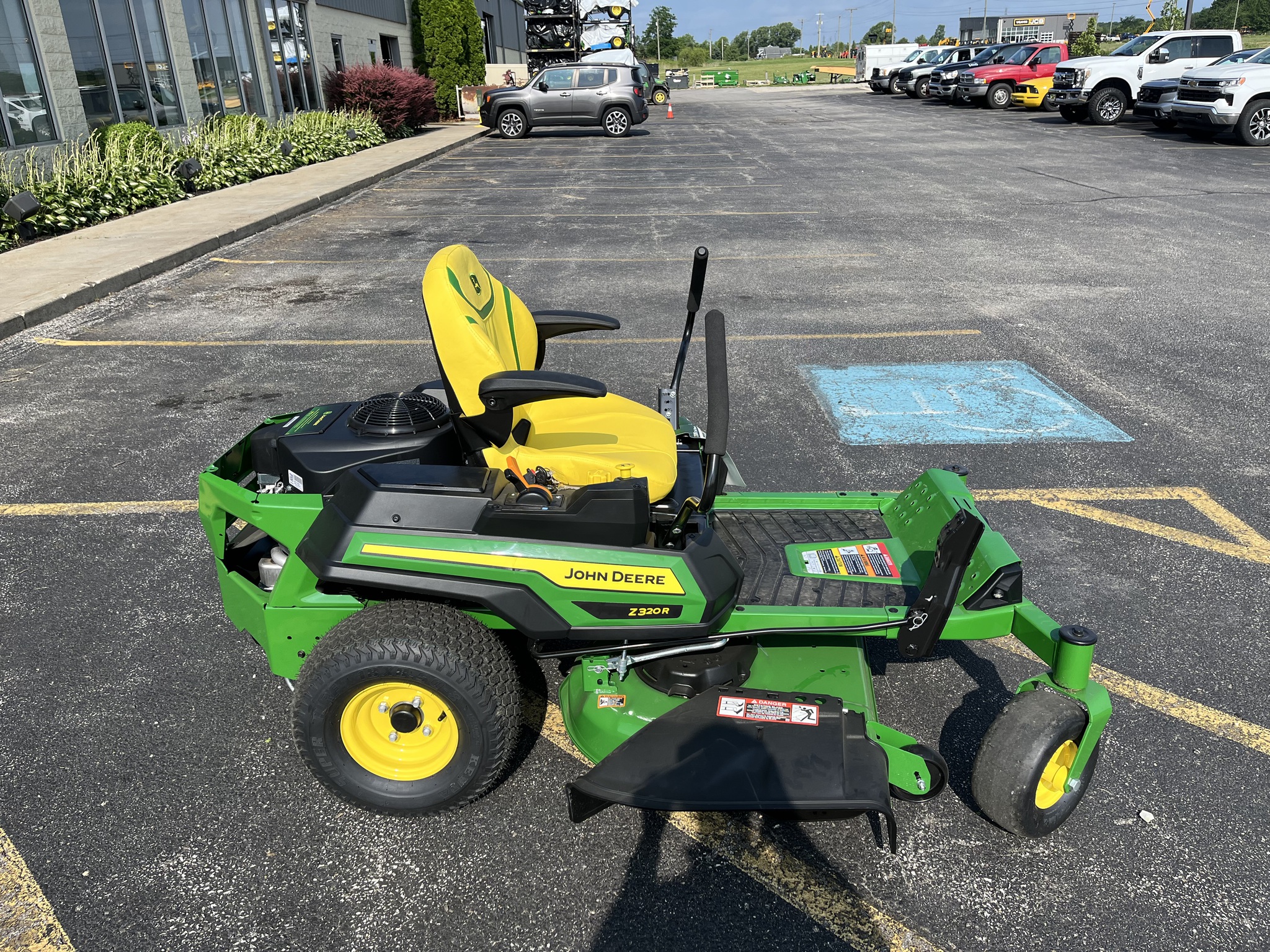 2024 John Deere Z320R Image 2