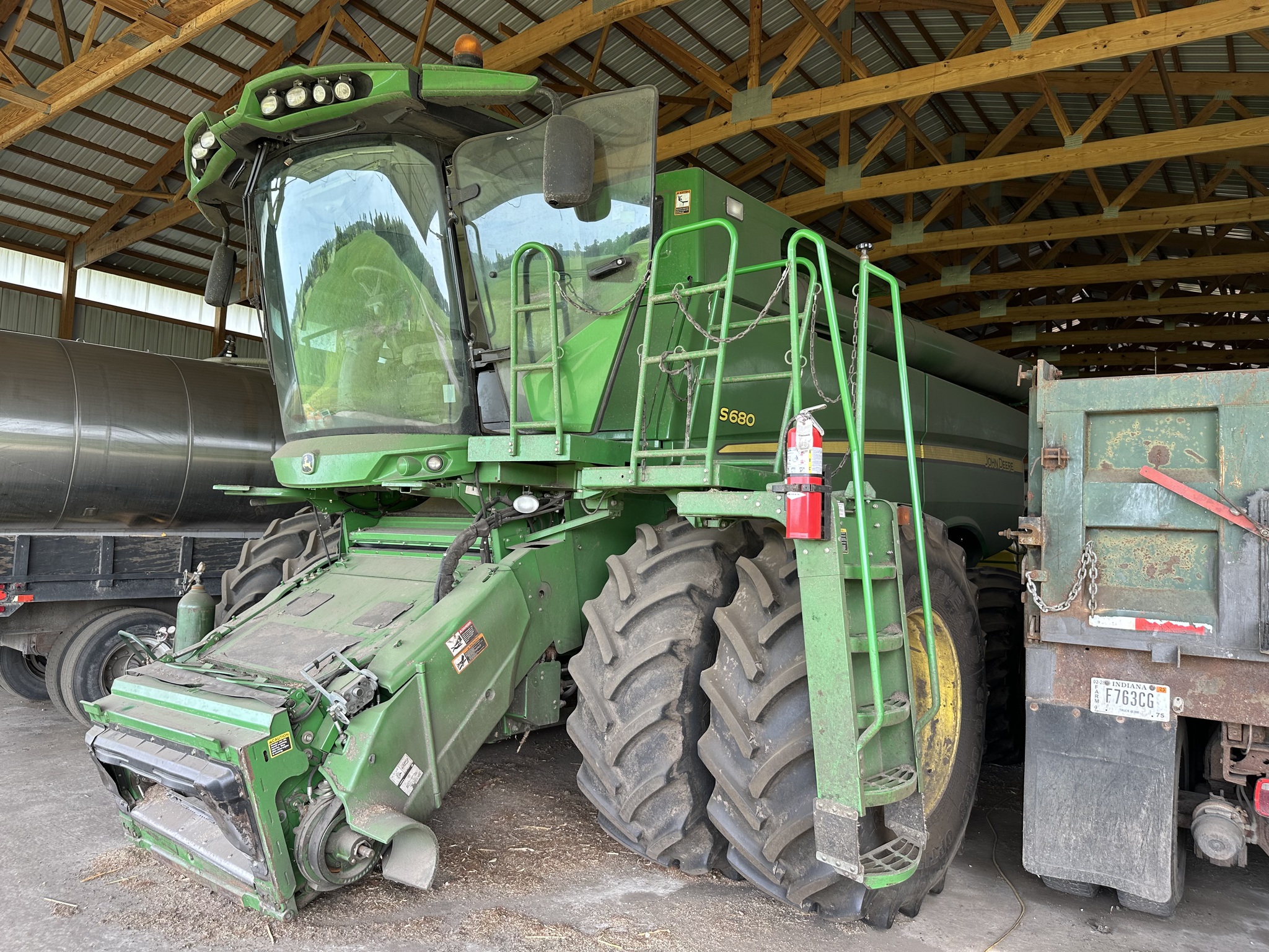 2012 John Deere S680 Image 1
