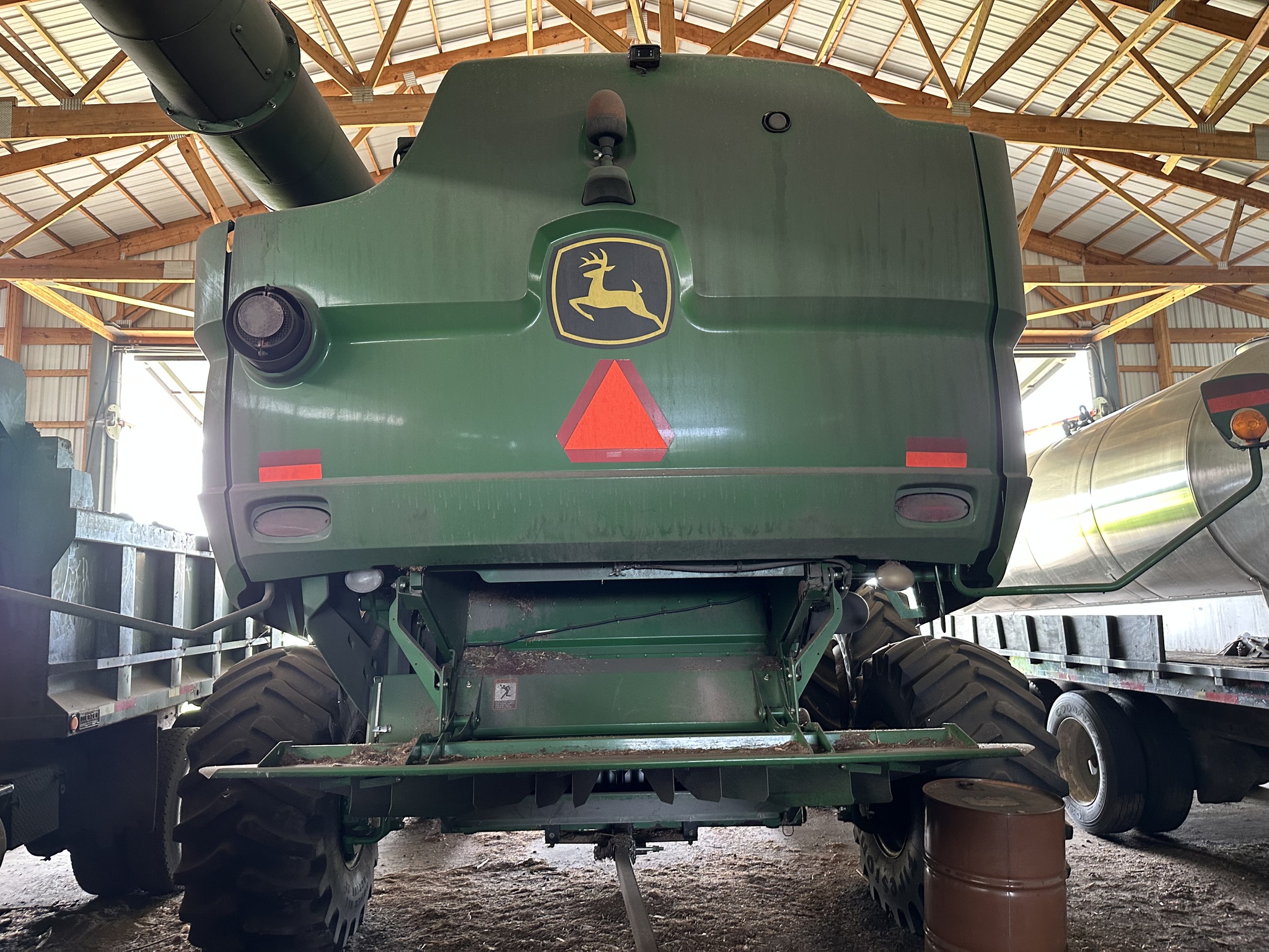 2012 John Deere S680 Image 7