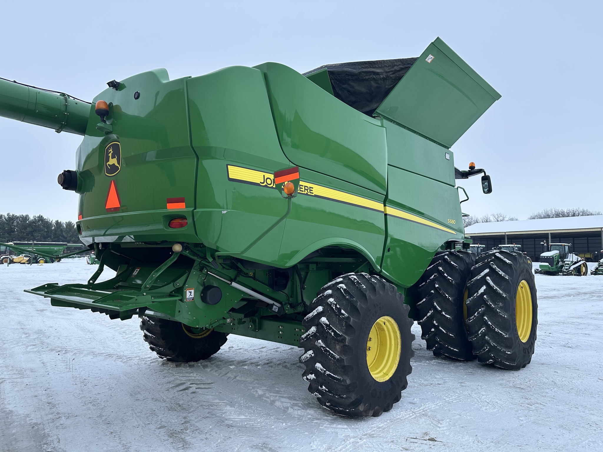2012 John Deere S680 Image 3