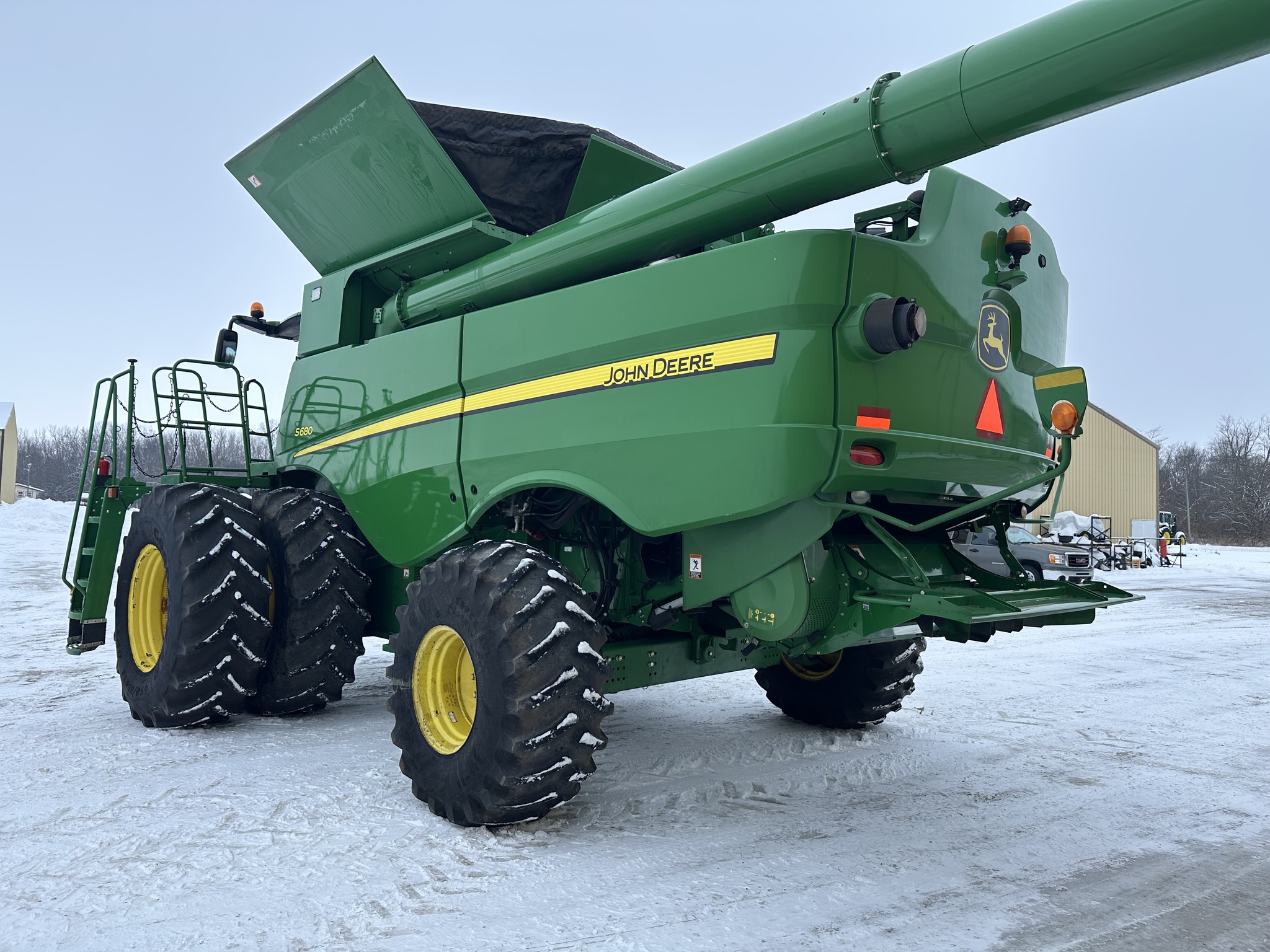 2012 John Deere S680 Image 5