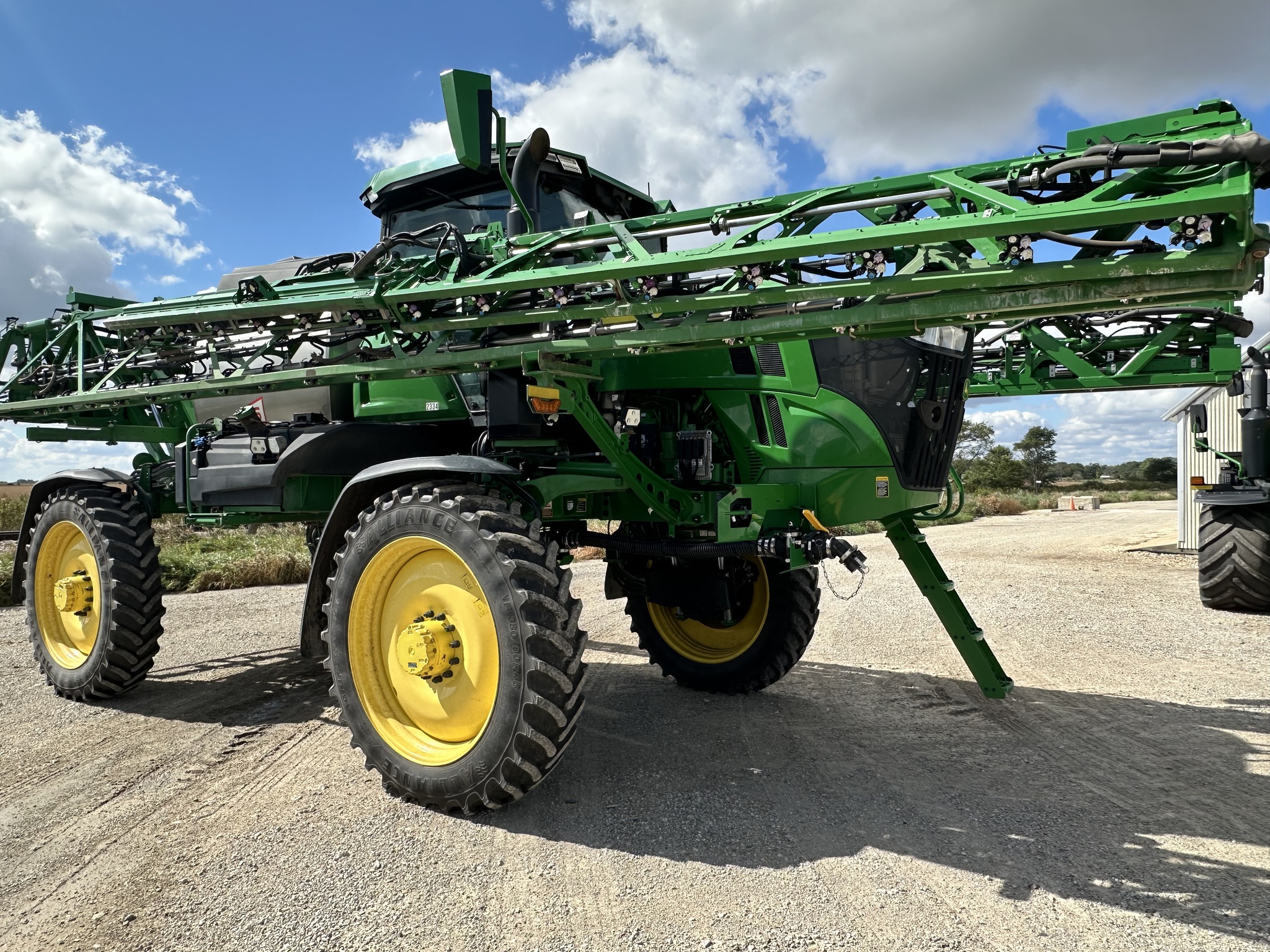 2023 John Deere 412R Image 7