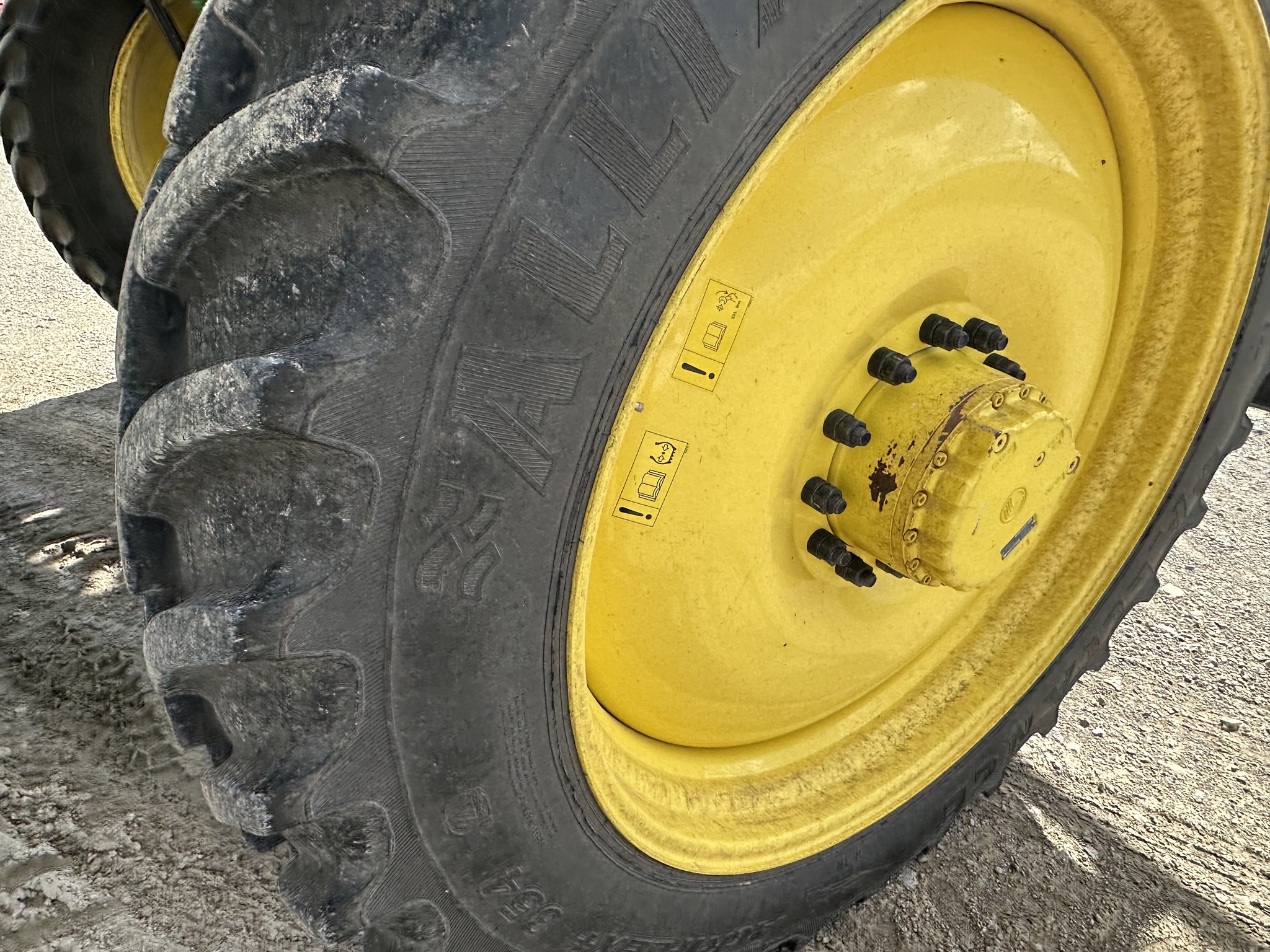 2023 John Deere 412R Image 10