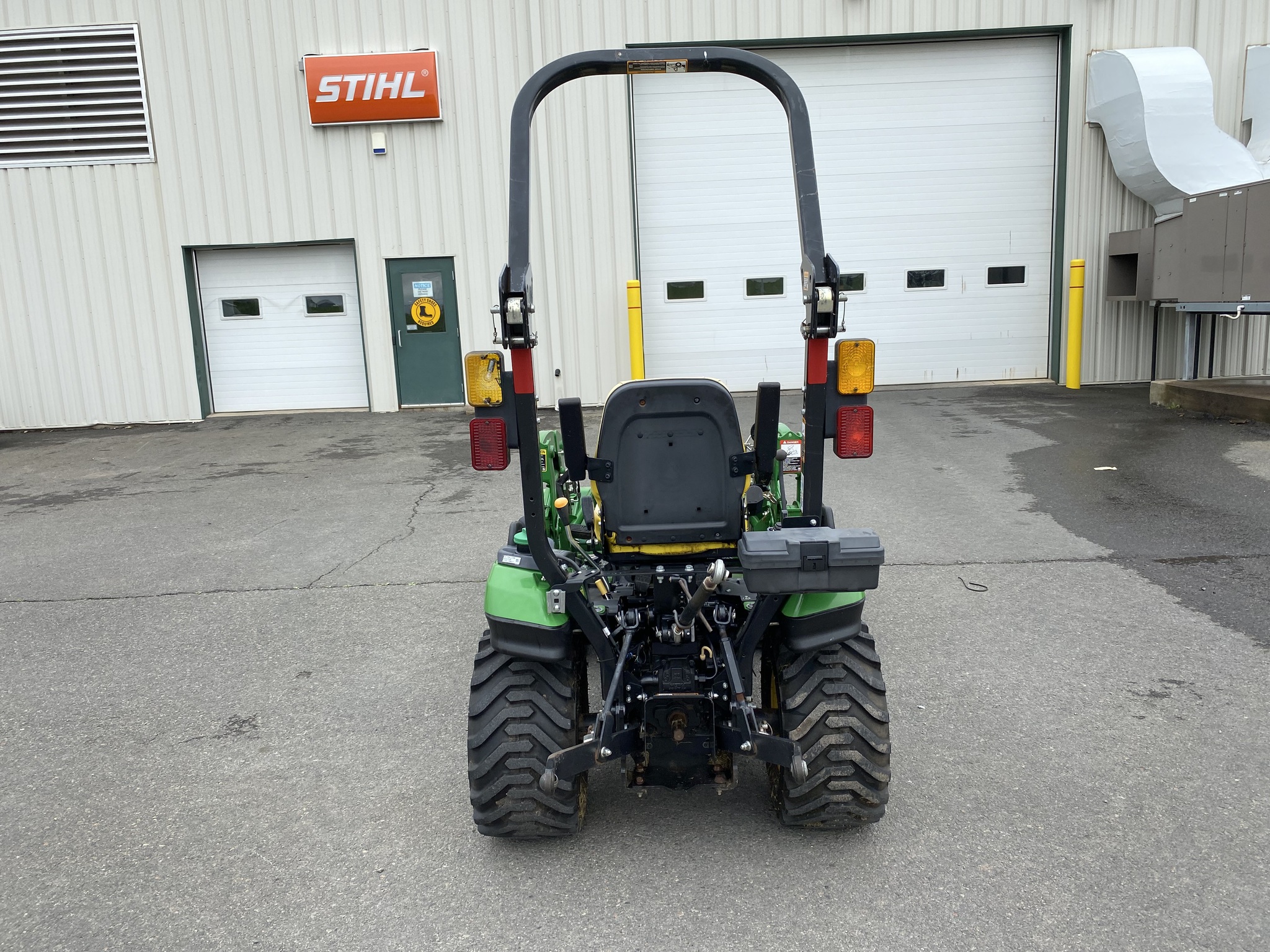 2021 John Deere 1025R Image 4