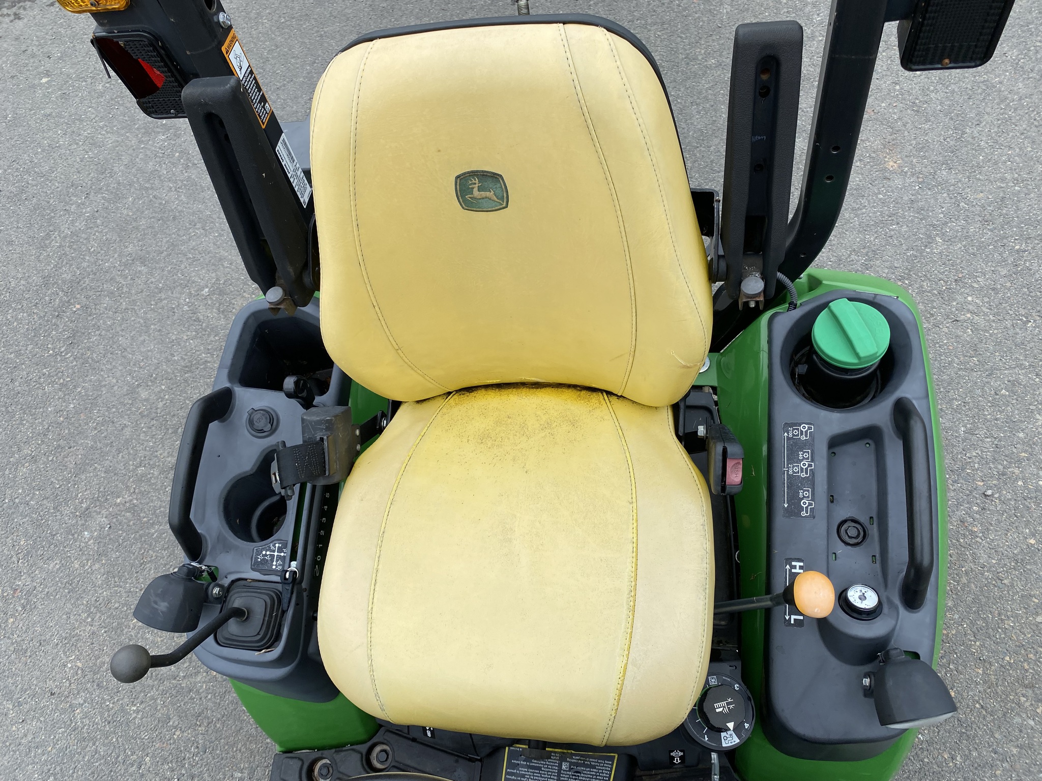 2021 John Deere 1025R Image 11