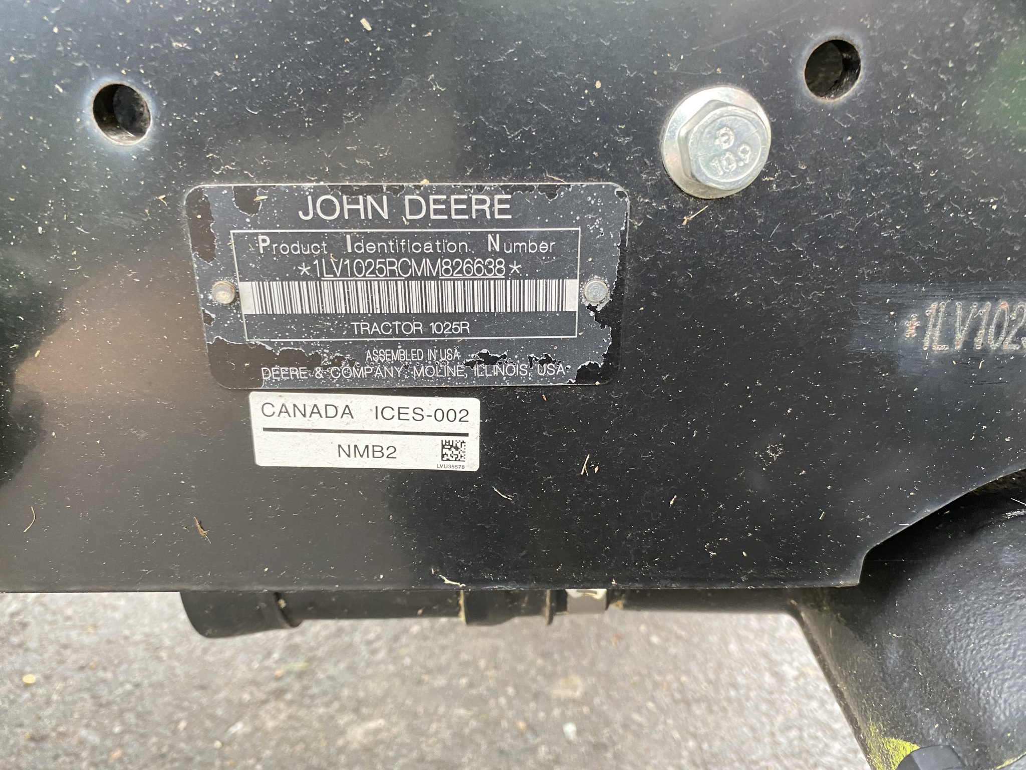 2021 John Deere 1025R Image 10