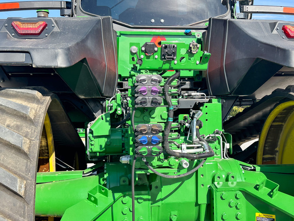 2025 John-Deere 9RT 590