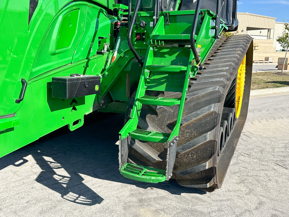 2025 John-Deere 9RT 590